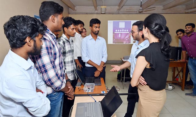 Divyang Haat-Ghadee using  IoT Img